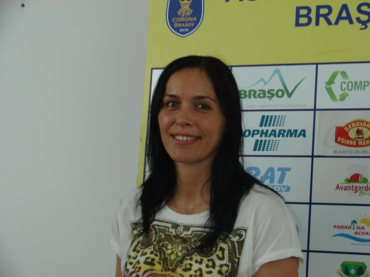 Brădeanu a Brassói Coronához igazolt