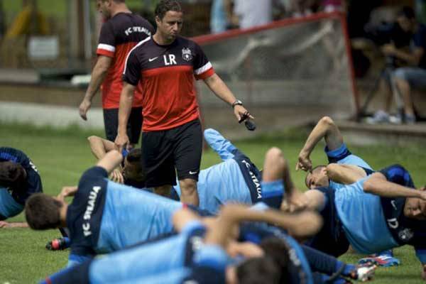 Reghecampf egyenlő esélyeket lát