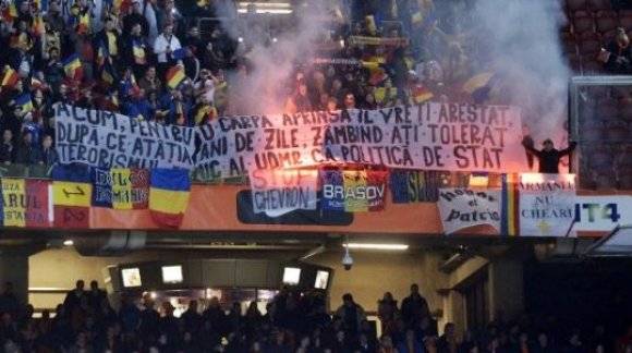 FIFA: csak pénzbüntetést kaptak a románok