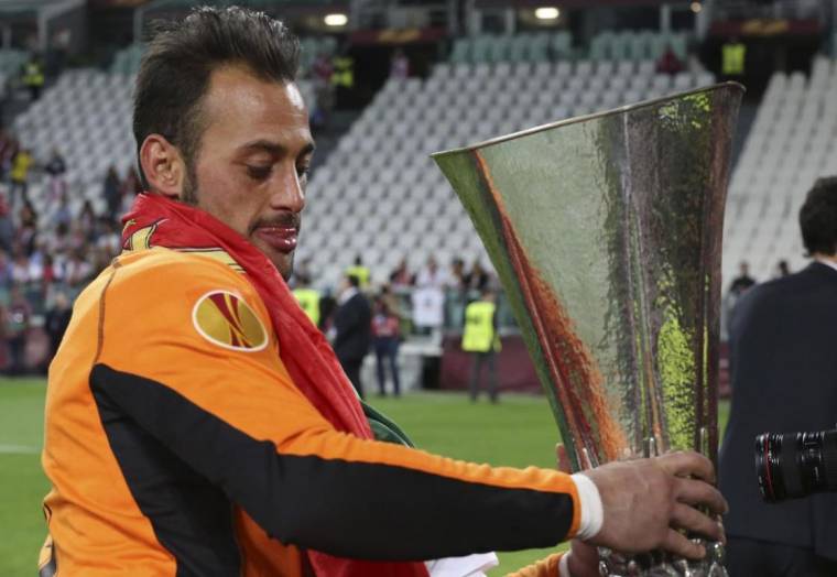 A korábbi CFR-kapus lett a Sevilla által megnyert EL-döntő hőse