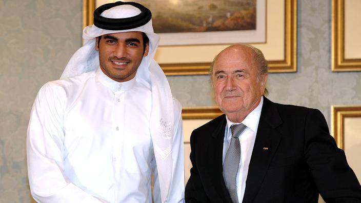 A katariak Putyint, Blattert és Beckenbauert is megkörnyékezték