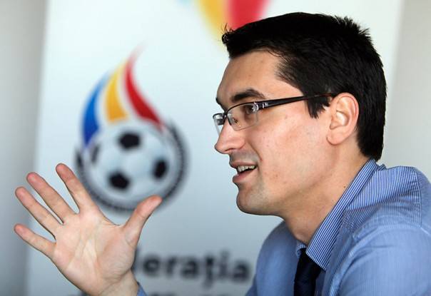 Burleanu a román futballszövetség új elnöke