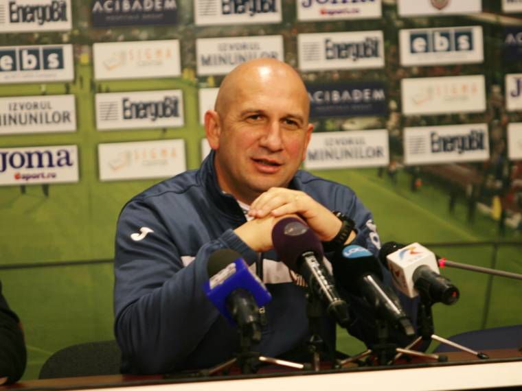 Könnyes búcsút vett a CFR-től a Győrbe távozó Miriuță