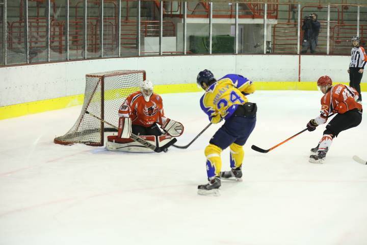 Az éllovas otthonában nyert a Brassói Corona