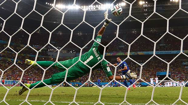 Costa Rica először negyeddöntős, jöhetnek az ismét fordító hollandok