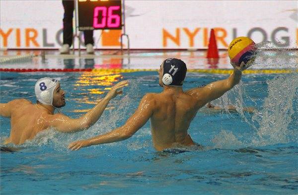 Magyar pólósiker a románok ellen a világligában