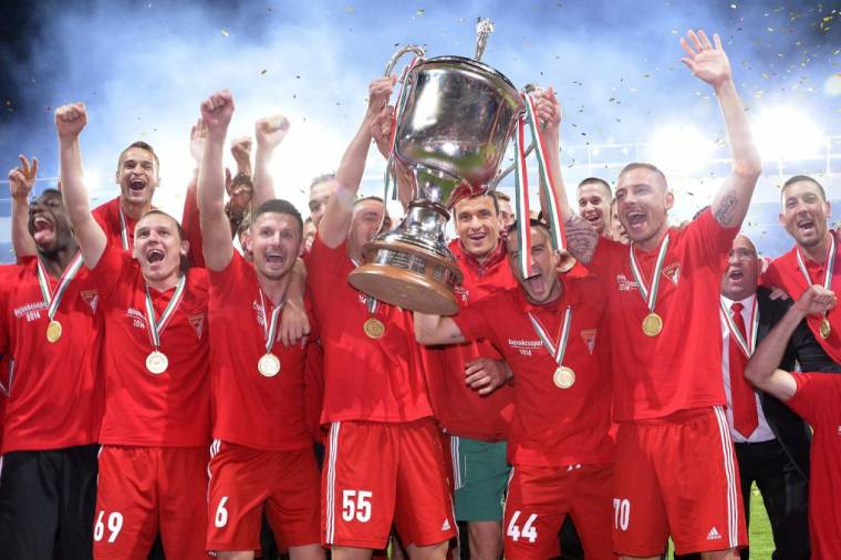 Ötvenezren ünnepelték Debrecenben a bajnokcsapatot