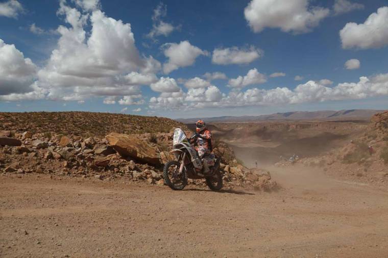 Gyenes Mani az élen maratonozik