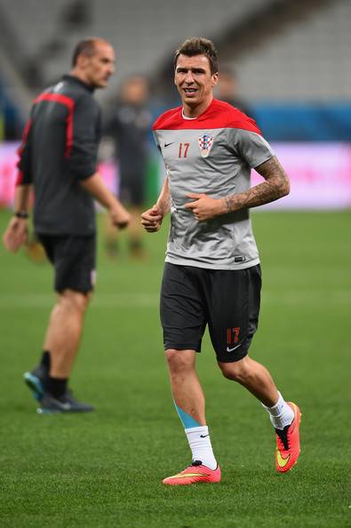 Javítania kell a címvédő spanyol csapatnak