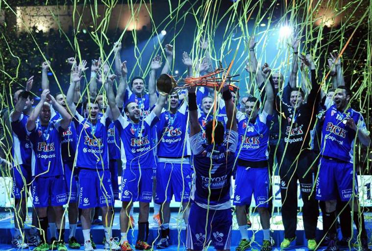 A legszebb születésnap és a méltó búcsú – Szegedi örömnyilatkozatok