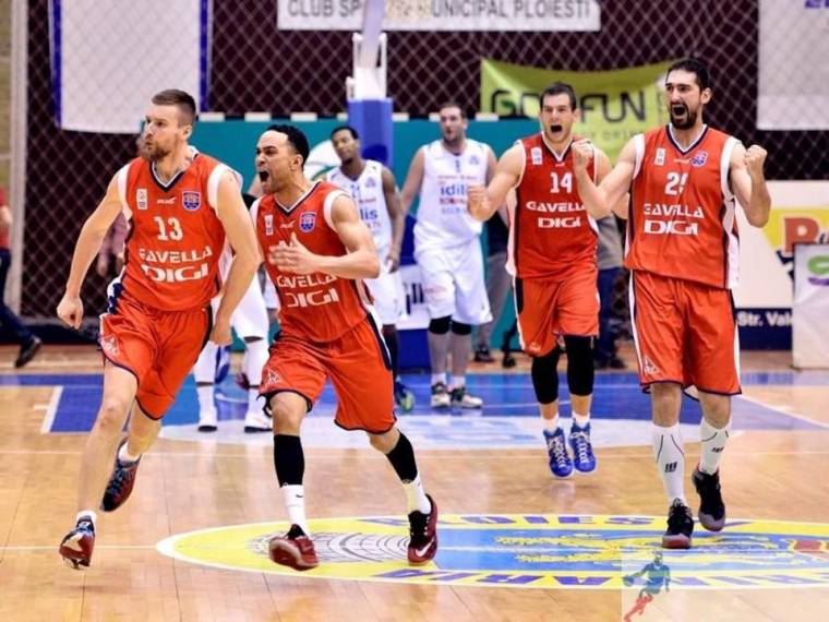 Legyőzte a címvédőt a Váradi VSK