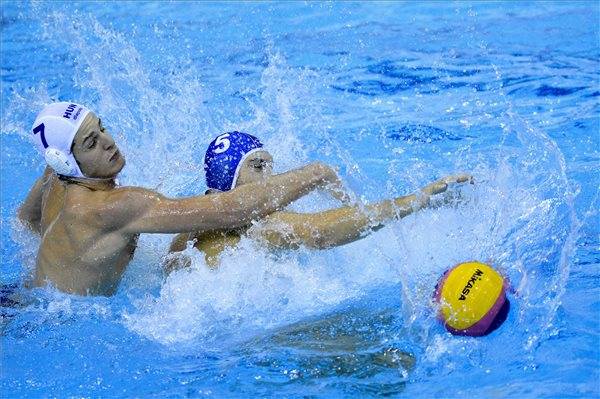 Sima magyar rajt a világligában