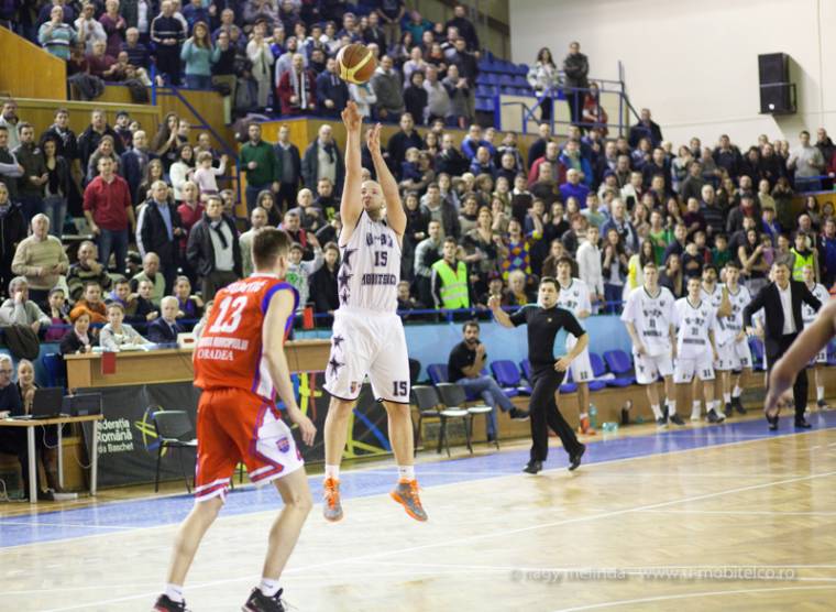 Sorsdöntő kolozsvári tripla a Várad ellen