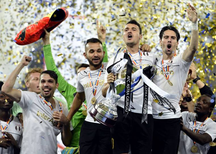 Büntetőkkel nyerte a Szuperkupát az Astra, illetve az Újpest