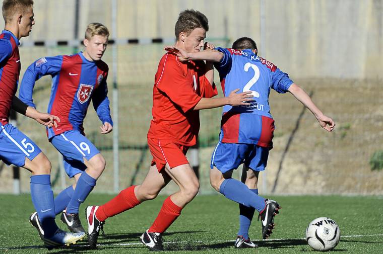 Százmillió forint a székely futballtehetségeknek