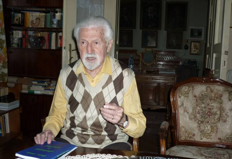 Újabb három kötettel jelentkezik Erőss Attila