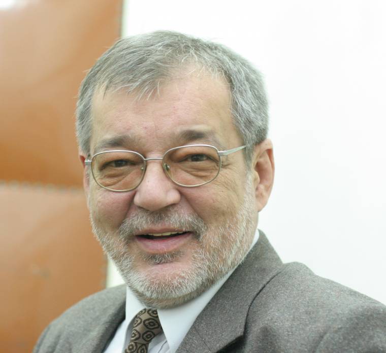 Román nyelven is megjelent Székely János A nyugati hadtest című kisregénye