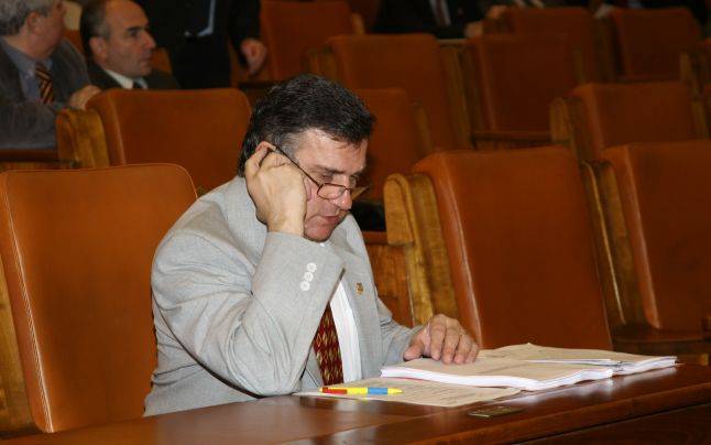 Kétezer lejes bírság a magyargyalázó Funarnak