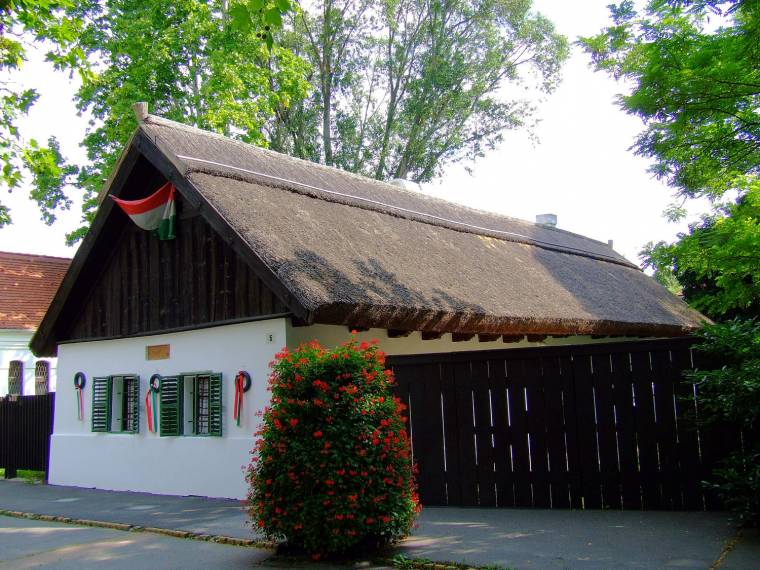 Hol született Petőfi Sándor?