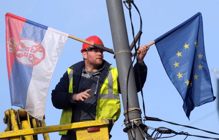 Uniós csatlakozási ütemtervet követel a szerb elnök