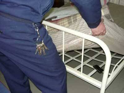 Korlátoznák a mobiltelefonlálást a büntetésvégrehajtási intézetek területén