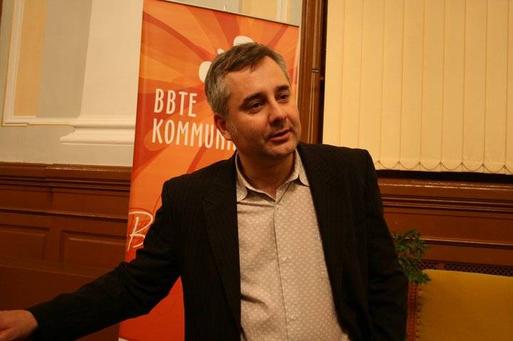 Világokat összekötő huzalok