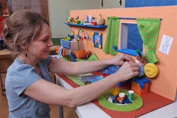 Székelyföldi körúton a Bogyó és Babóca szerzője