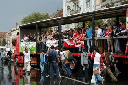 Parádéval indul a kolozsvári Delahoya Fesztivál