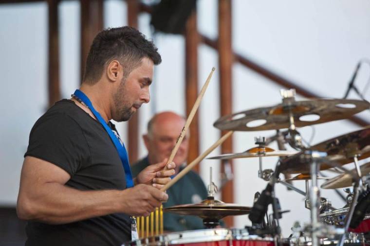 Dobosok a Mikó-vár udvarán