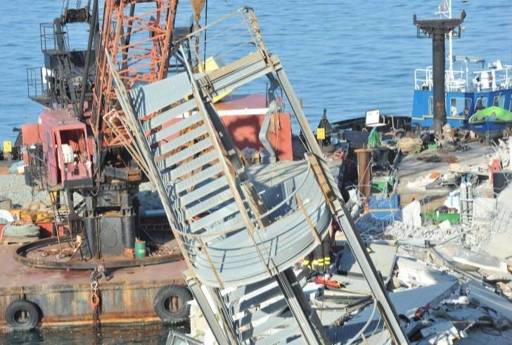 Halálos áldozatokat követelt a genovai kikötőbaleset