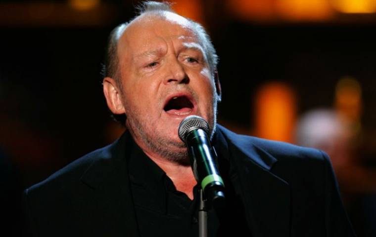 Joe Cocker húsz év után újra koncertlemezt készített