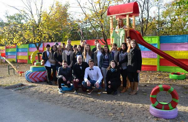 Ismét az aradi Csiky Gergely Főgimnáziumé Erdély legösszetartóbb osztálya