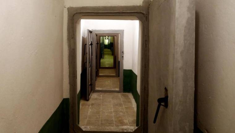 Megnyitották az albán atombunkert