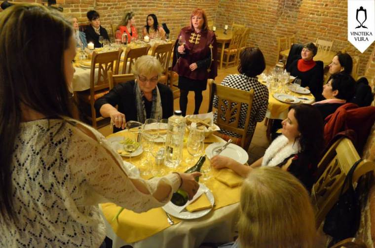 Megalakult a borbarátnők társasága Váradon