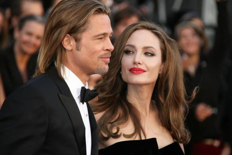 Tíz év után titokban összeházasodott Angelina Jolie és Brad Pitt