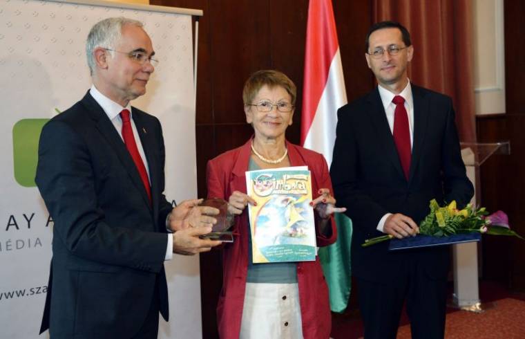 Díjazták a Cimbora folyóiratot