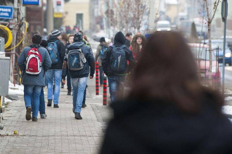 Trágárság mint töltelékszó – Iskolai felmérés Hargita megyében