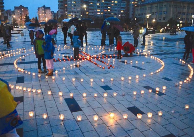 Ragyogtak a szolidaritás fényei