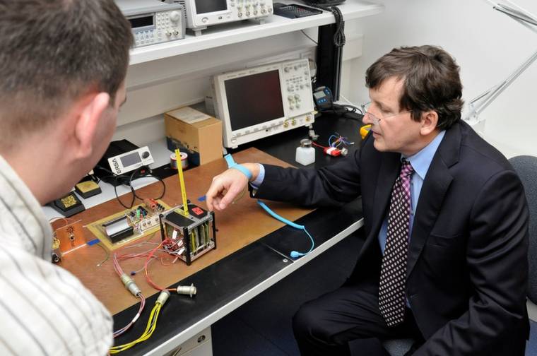 Szombat hajnalban semmisülhet meg a Masat-1