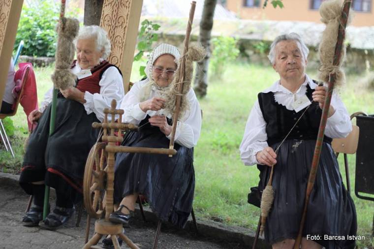 Transzszilvanikummá vált a Míves Emberek Sokadalma