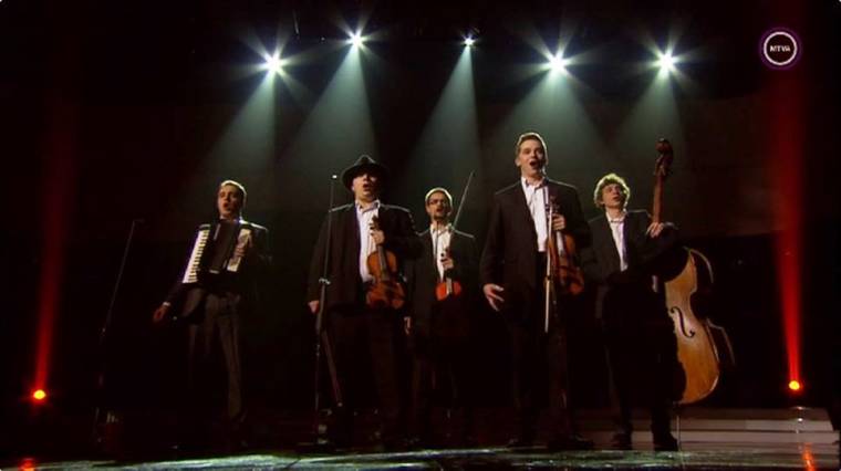 Erdélyi nyertesek és díjazottak a Fölszállott a pávában