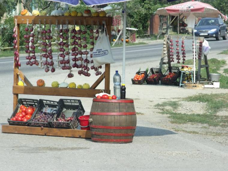 Beszüntetnék az utcai hagymaárusítást Kibéden