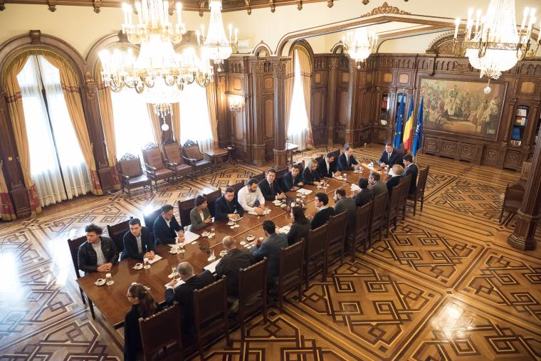 Előre hozott választás vagy szakértői kormány jöhet