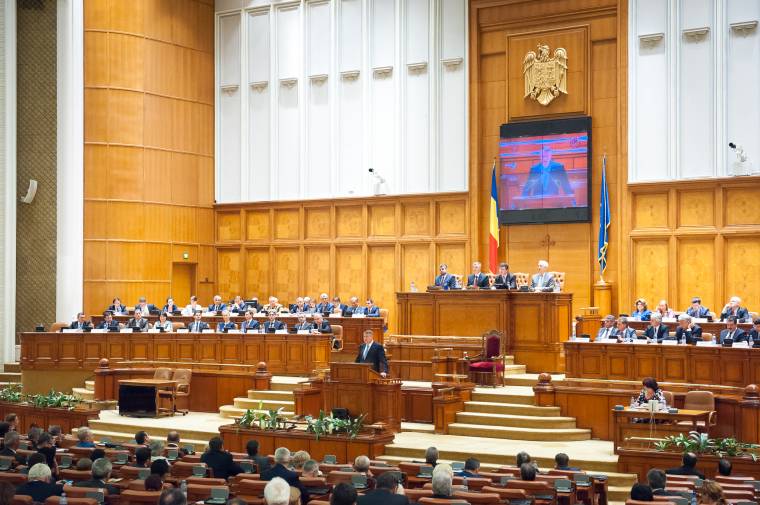 Johannis visszaküldte az adótörvénykönyvet