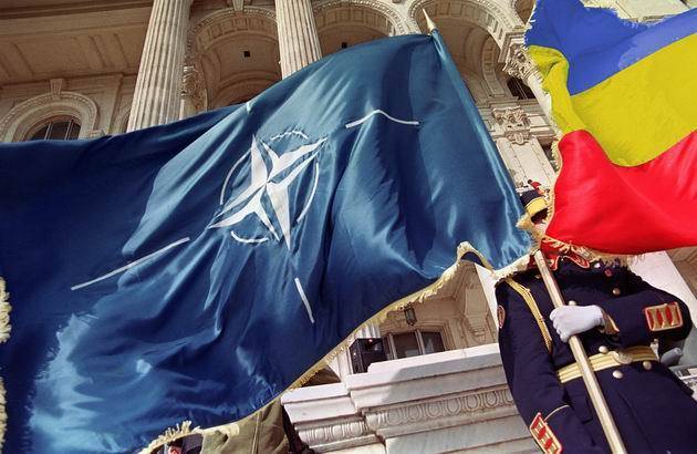 Két NATO-vezénylési központ Bukarestbe telepítését szorgalmazza az államfő