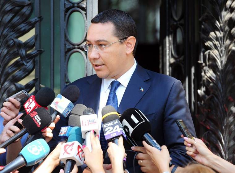 Ponta tovább élvezi pártja támogatását – Elkezdődött a per