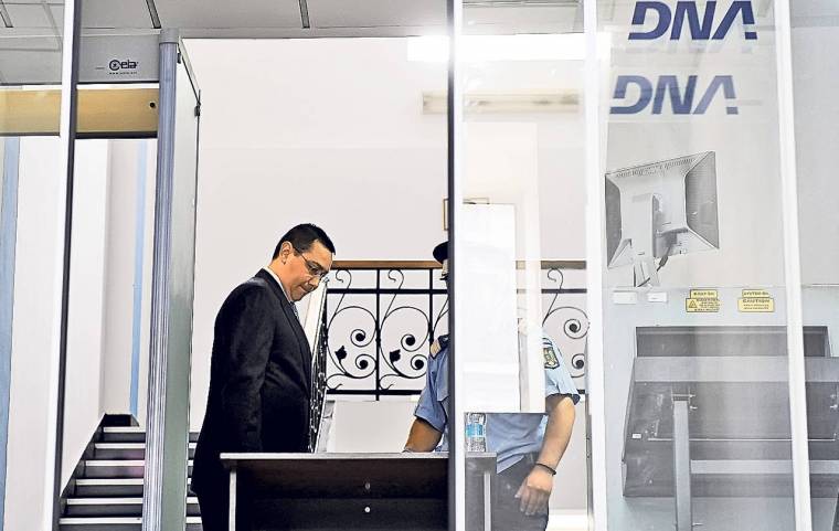 Ismét a DNA-nál tett látogatást Victor Ponta