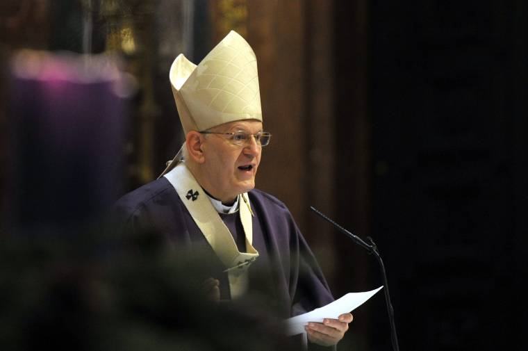 Bukarestben mutatott be magyar nyelvű szentmisét Erdő Péter bíboros