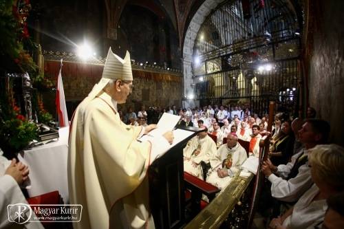 Magyar zarándokok a częstochowai Mária-kegyhelyen