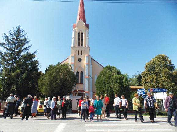Megújult az óteleki templom